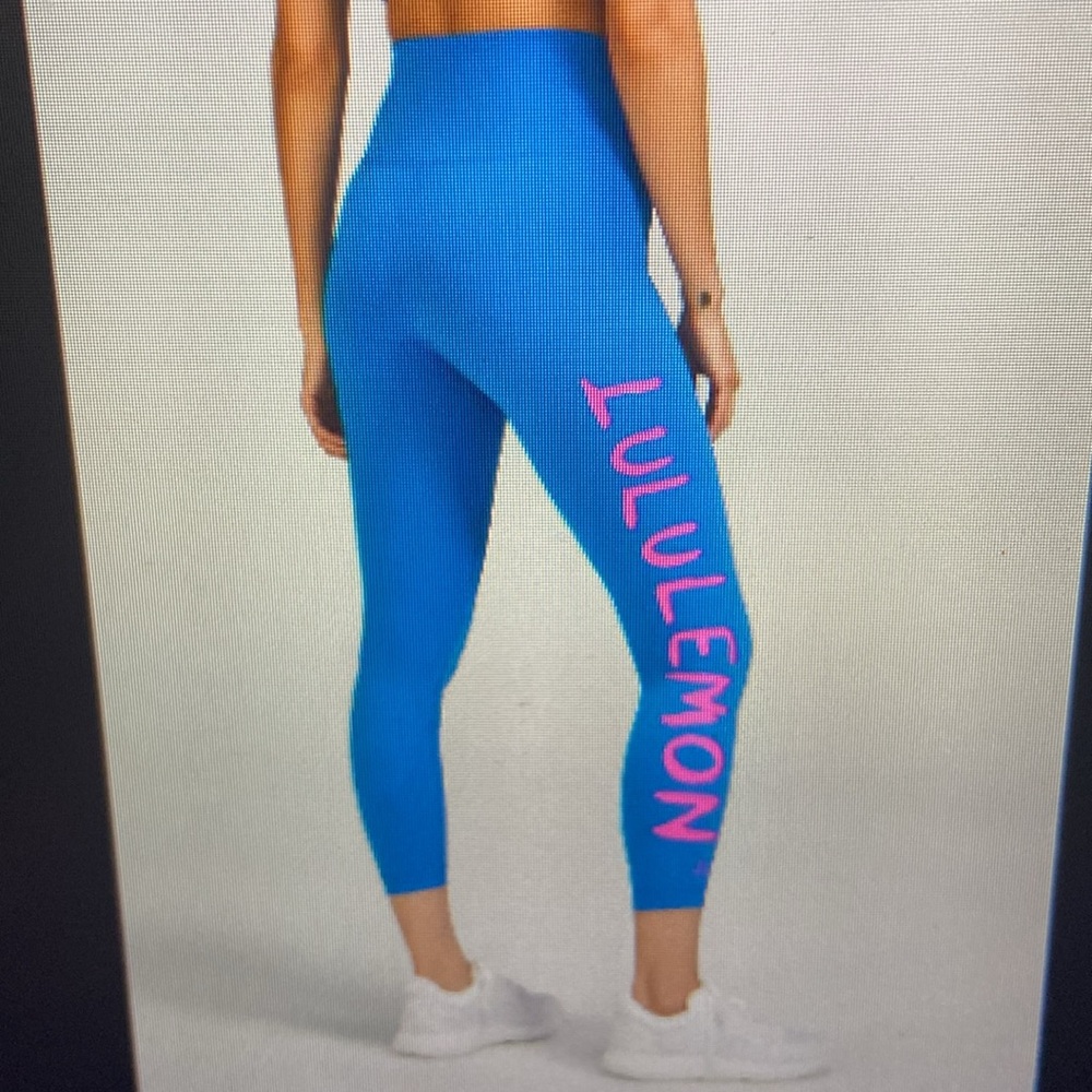 Lululemon wunder train leggings high rise tight 24” Ed Curtis Sz 2 blue & pink
